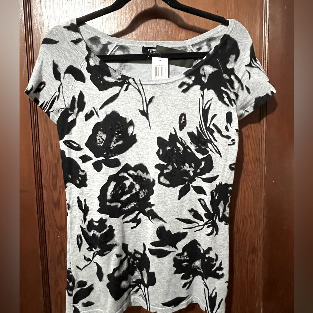 Rose Print Knit T-Shirt